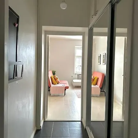 Apartment Cute Loft By Tram Stop Helsinki