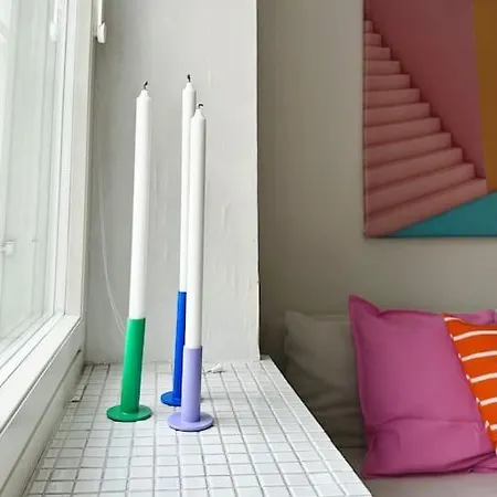 Cute Loft By Tram Stop *