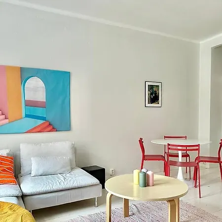 Cute Loft By Tram Stop Apartman Helsinki